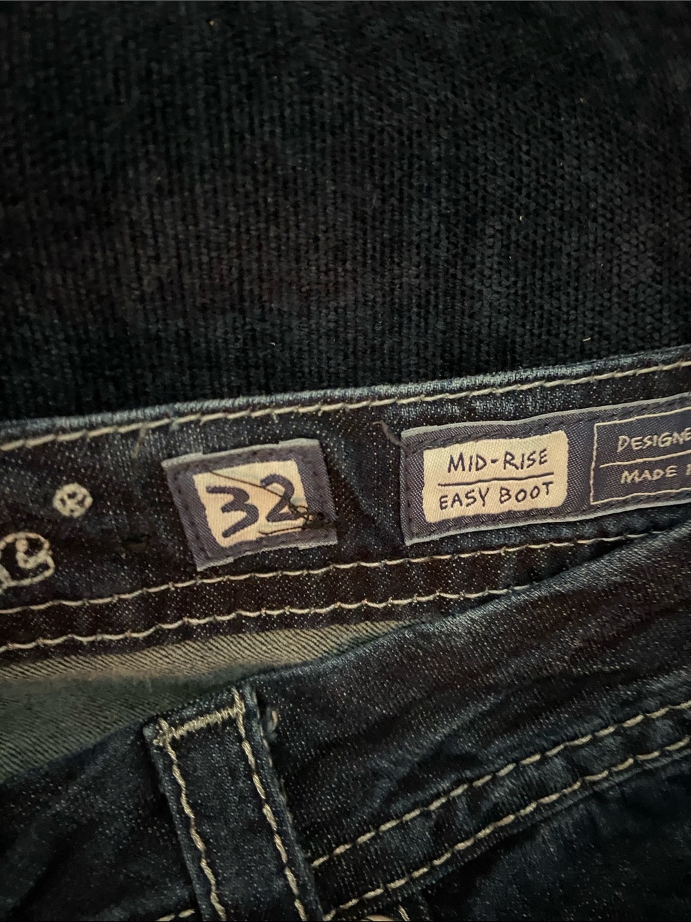 Miss Me Dark Wash Jeans with Embroidered Back Pockets and sequins - Picture 6 of 13